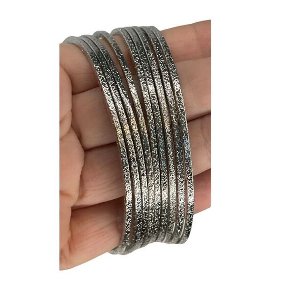 Vintage Y2K Set of 9 Retro Metal Bangle Bracelets Brushed Silver Tone - Picture 1 of 4
